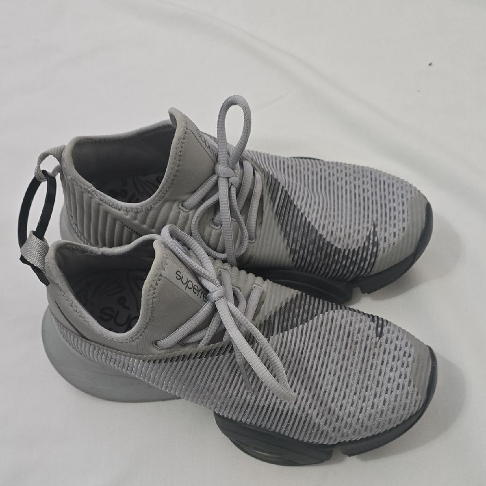 Nike SuperRep Light Gray Athletic Shoes 7